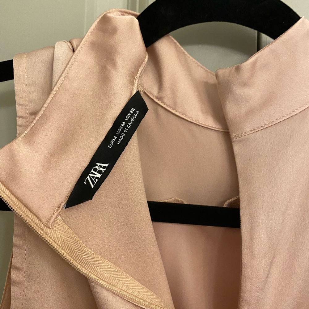 NWOT Zara Blush Silk Ruffle Top - Picture 4 of 4
